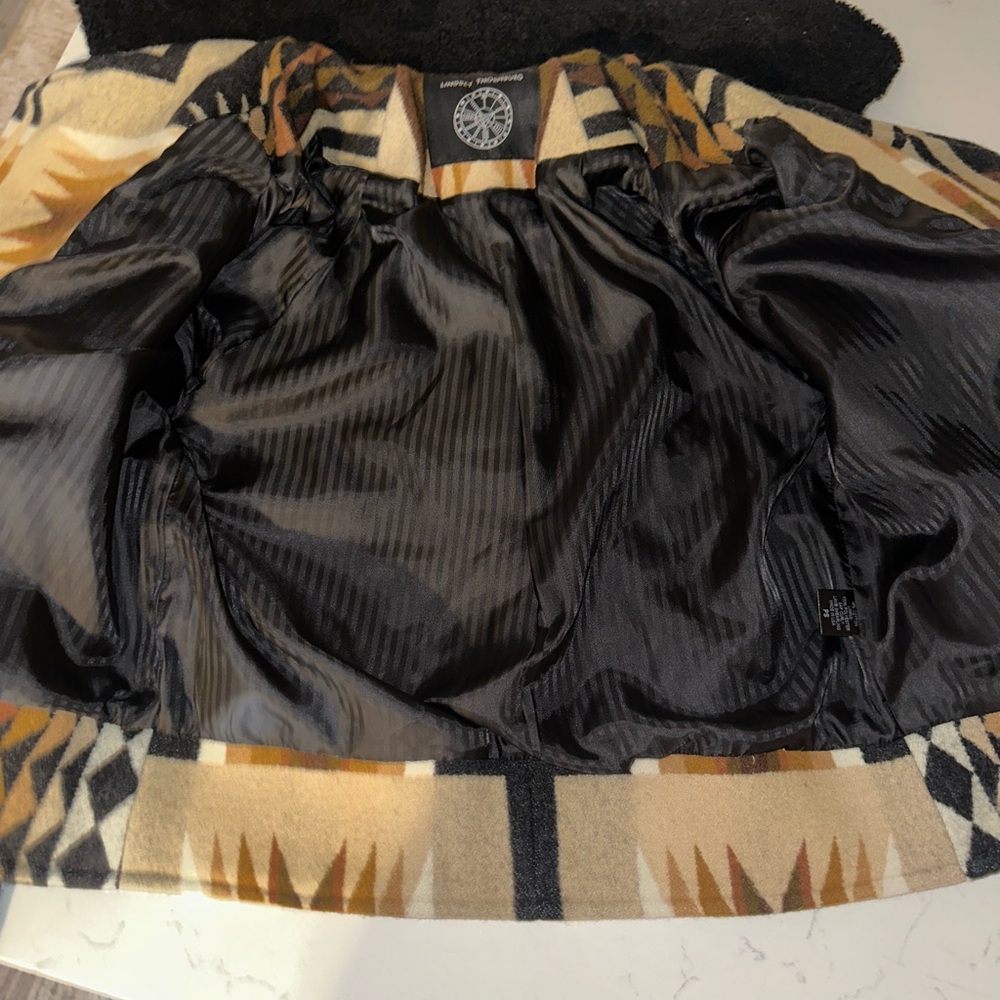 Black and Brown Geometric Zip Up Jacket - Picture 5 of 5